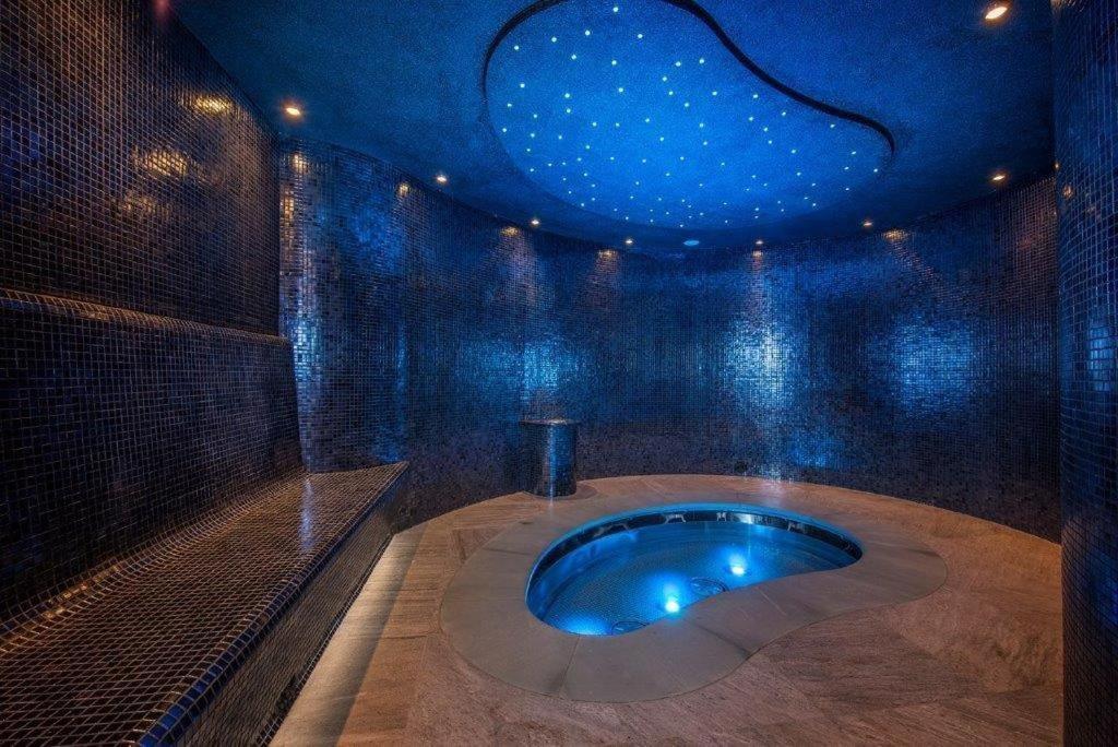 Hotel Sorea Snp デマノブスカ・ドリーナ エクステリア 写真