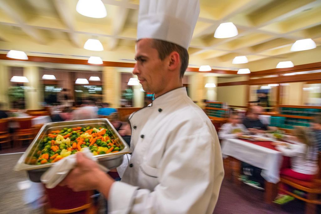 Hotel Sorea Snp デマノブスカ・ドリーナ エクステリア 写真
