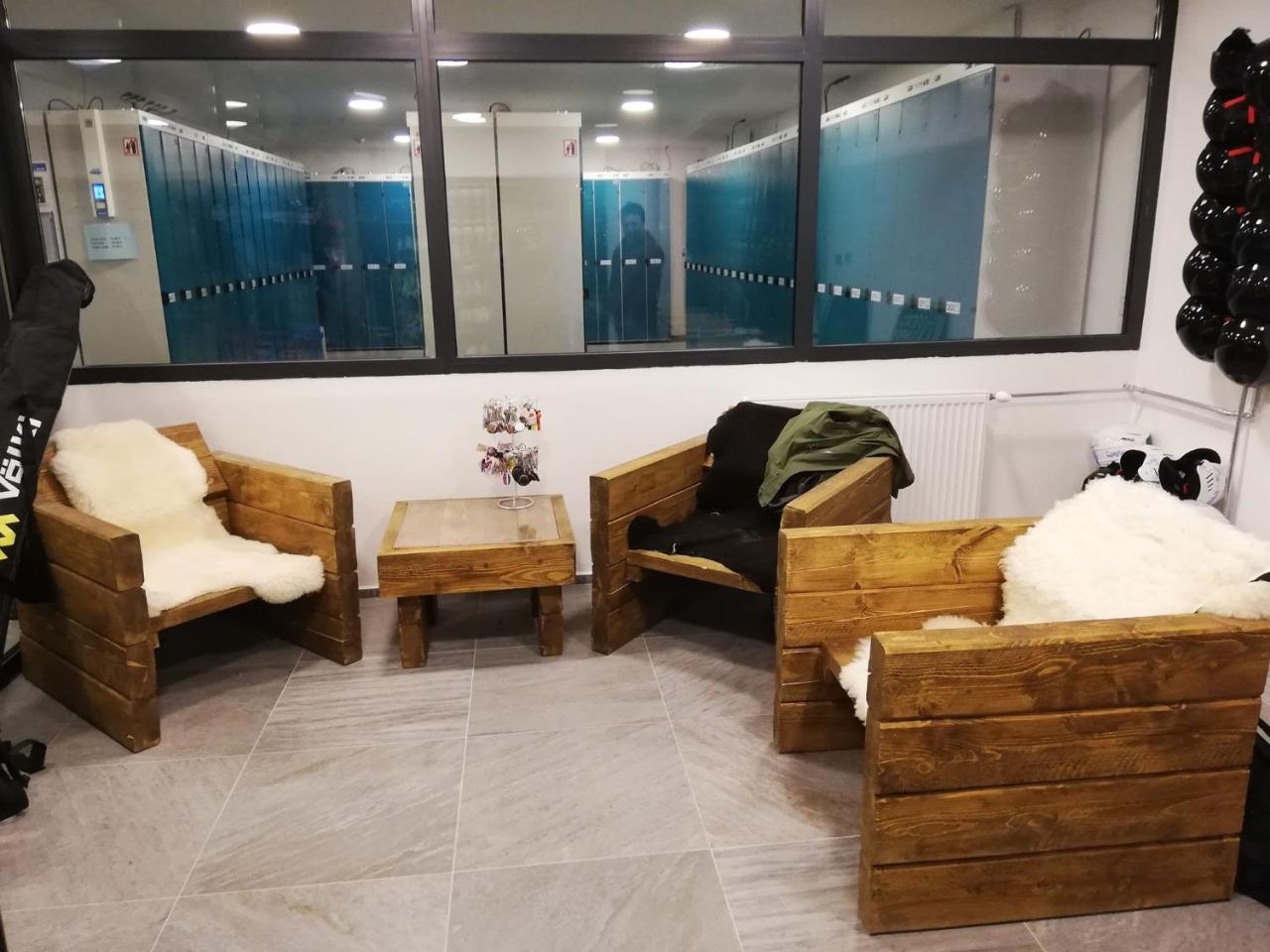 Hotel Sorea Snp デマノブスカ・ドリーナ エクステリア 写真