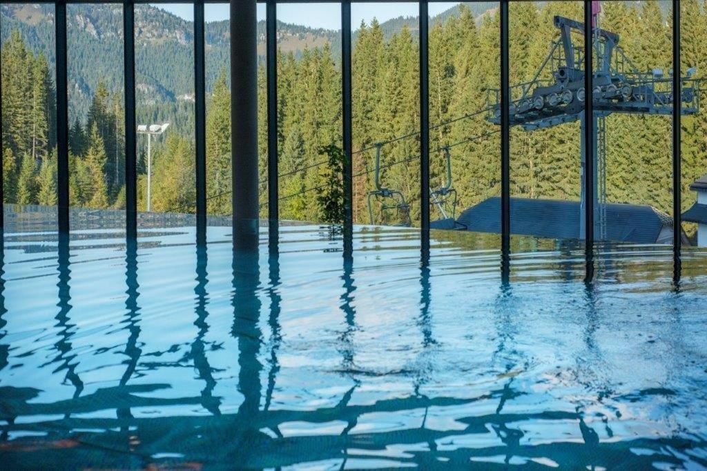 Hotel Sorea Snp デマノブスカ・ドリーナ エクステリア 写真