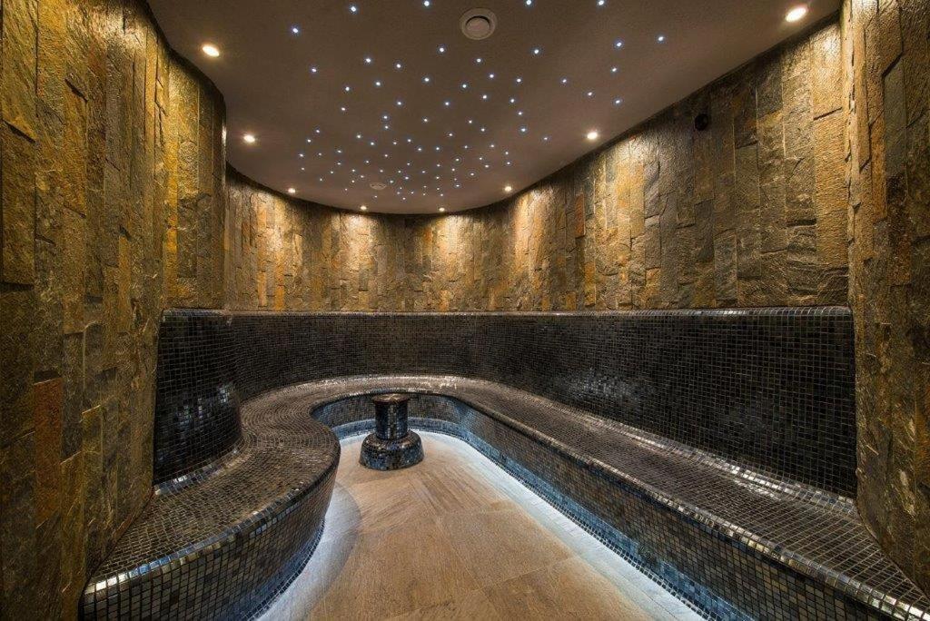 Hotel Sorea Snp デマノブスカ・ドリーナ エクステリア 写真